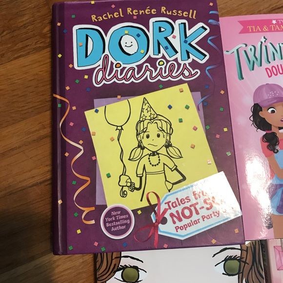 Girl Book Lot - Picture 2 of 6